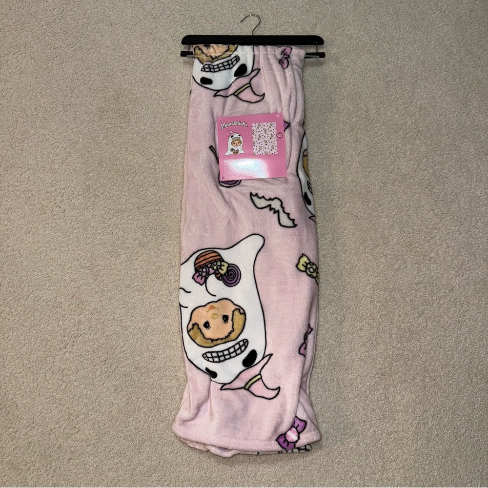 ✨BNWT Monchhichi Pink Halloween Blanket